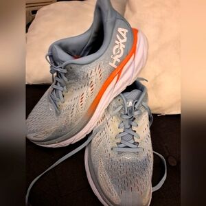 Hoka Clifton 8 women's size 10.5B  EU C
